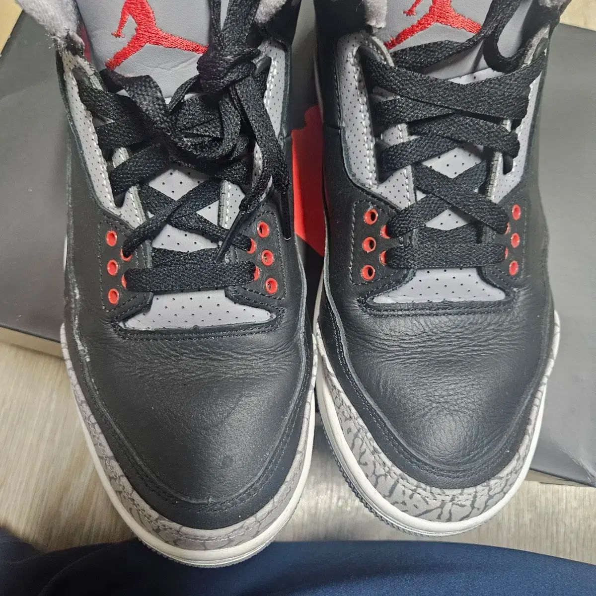  エアジョーダン 3 ブラックセメント 260 シューズ(男性用) バスケットボール