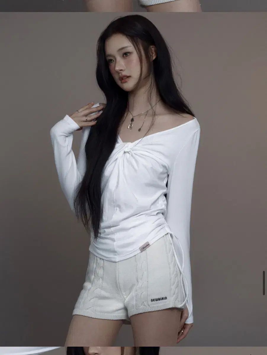 ニューアルリン ルナ ツイスト シャーリング トップス luna twisted shirring t