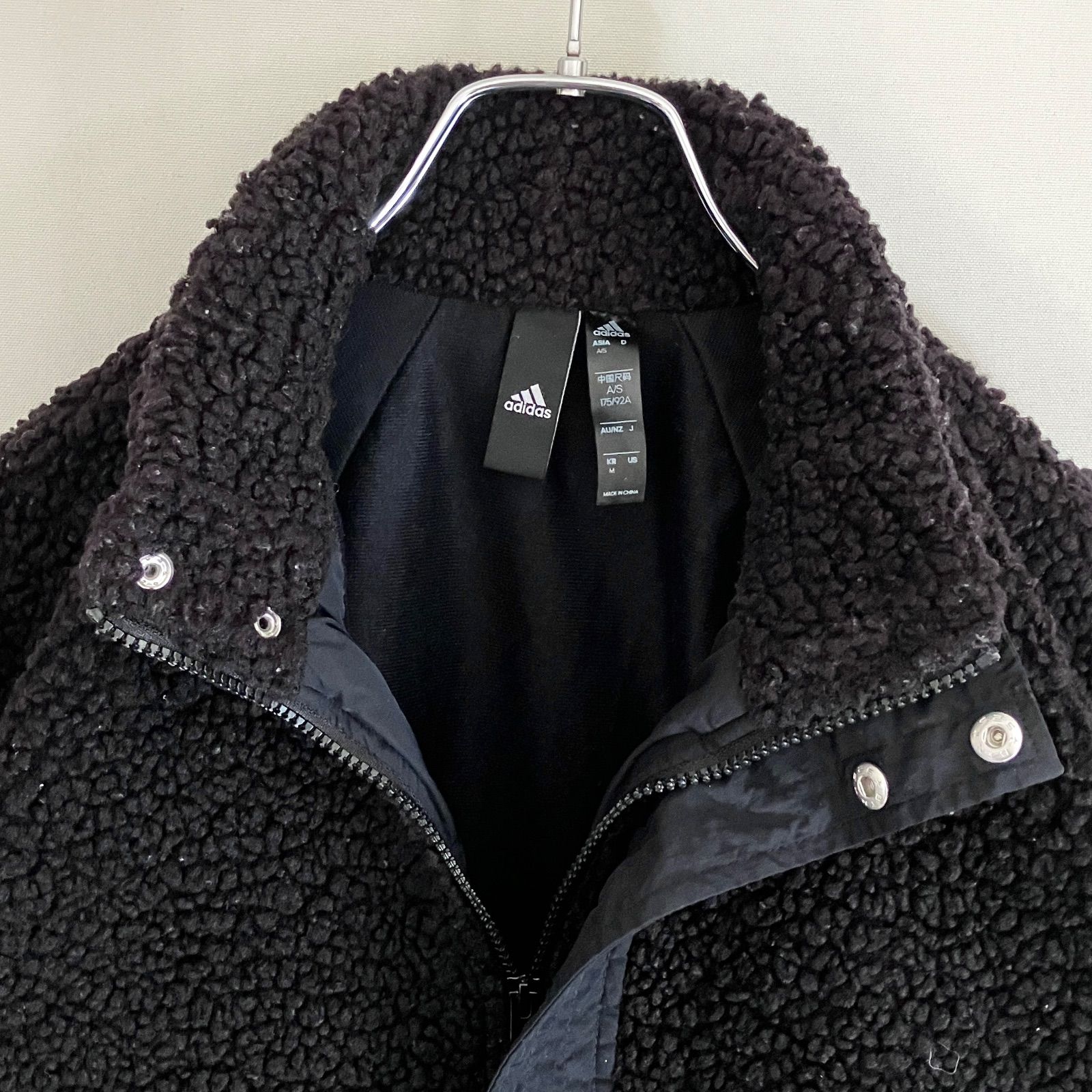 マストハブ ボアジャケット MUST HAVES BOA JACKETアディダス adidas（アディダス）の「マストハブ ボアジャケット [MUST HAVES BOA