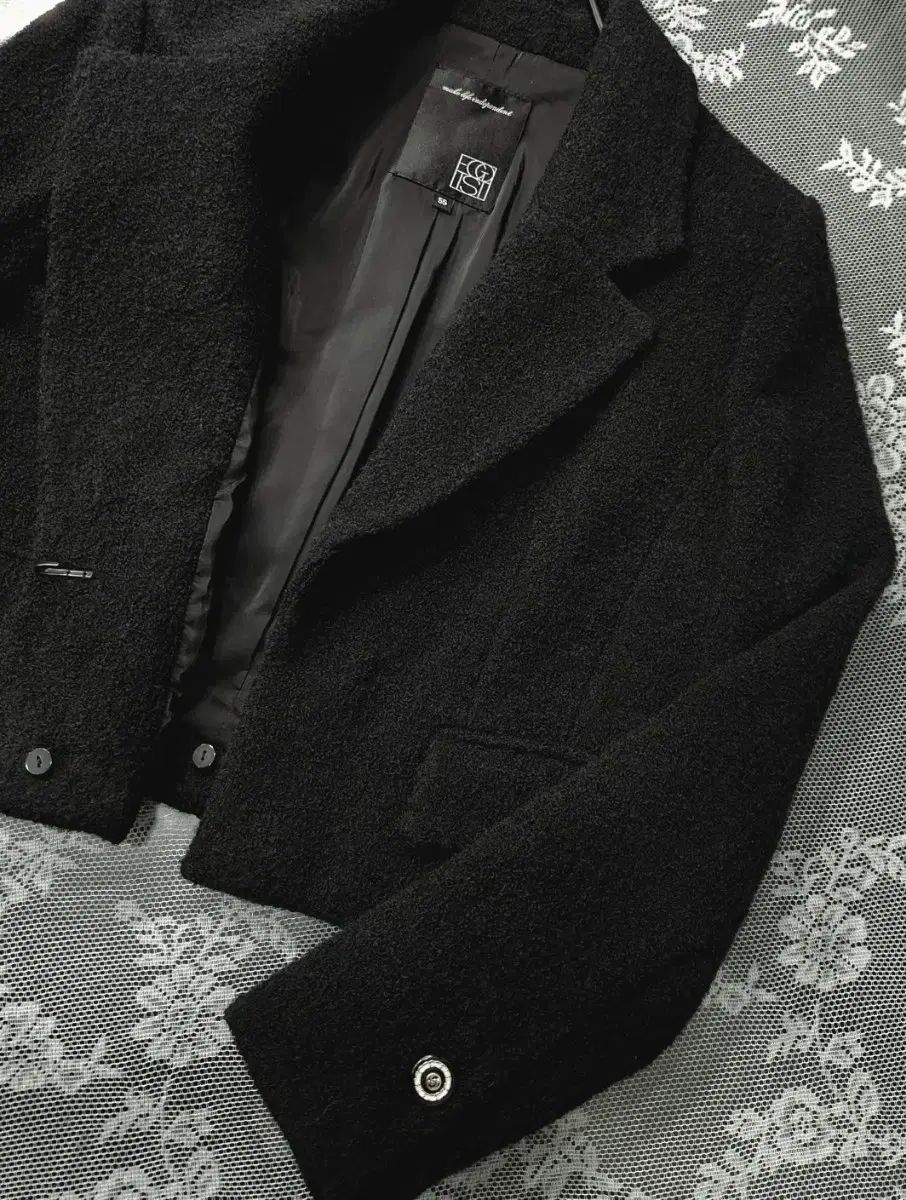 ブークレ クロップドジャケット