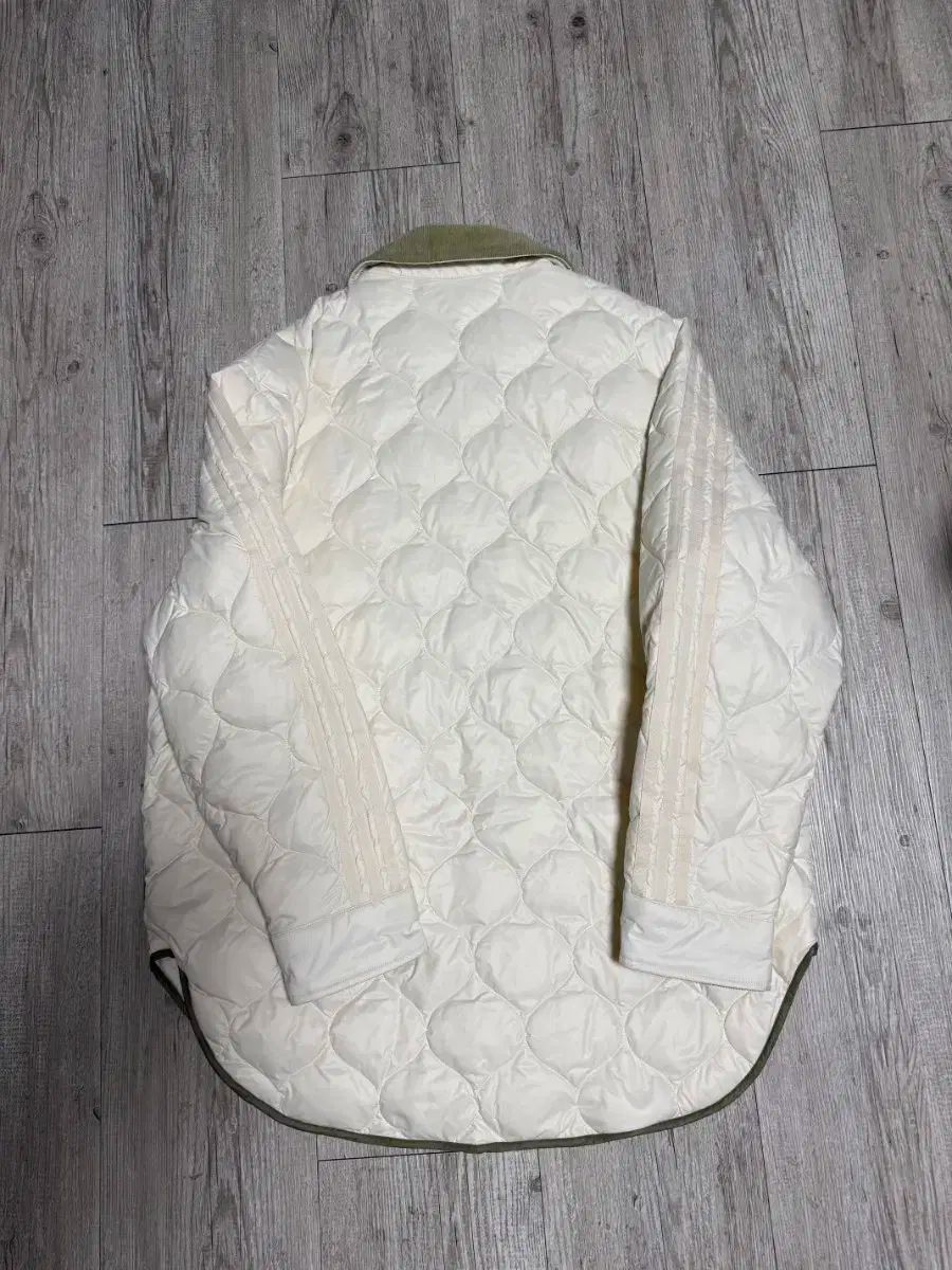 アディダス キルティングジャケット