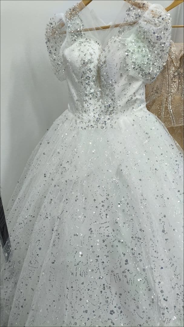 ️光を纏う豪華ビジューボリュームドレス ️ウェディングドレス