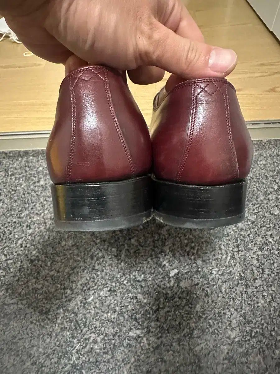 ダブルモンクストラップ