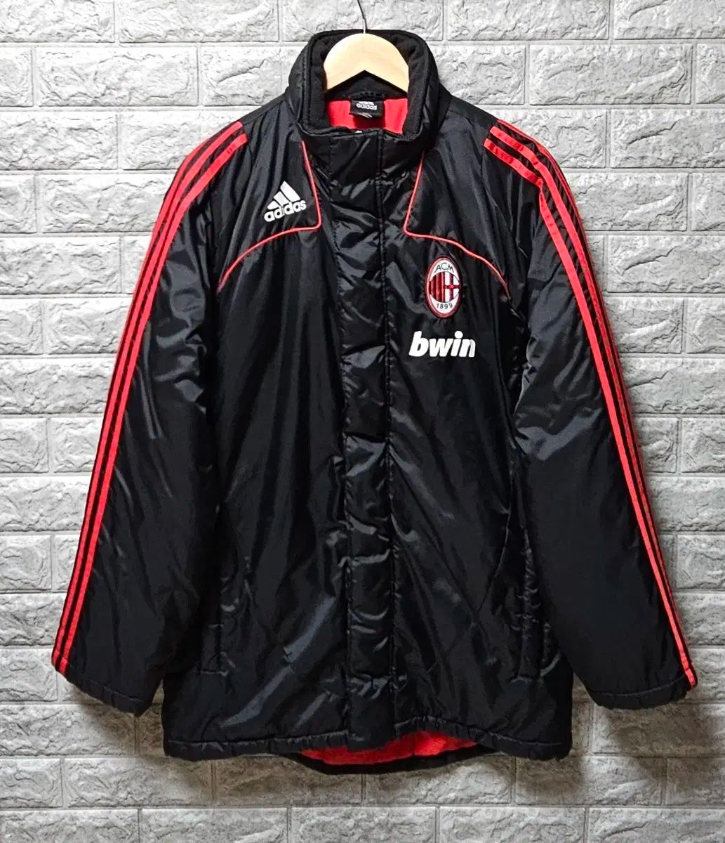 アディダス ACミラン ダウンジャケット 95