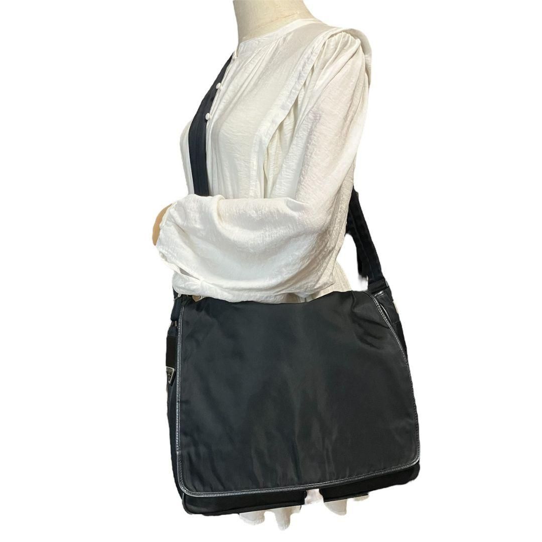 ショルダーバッグ