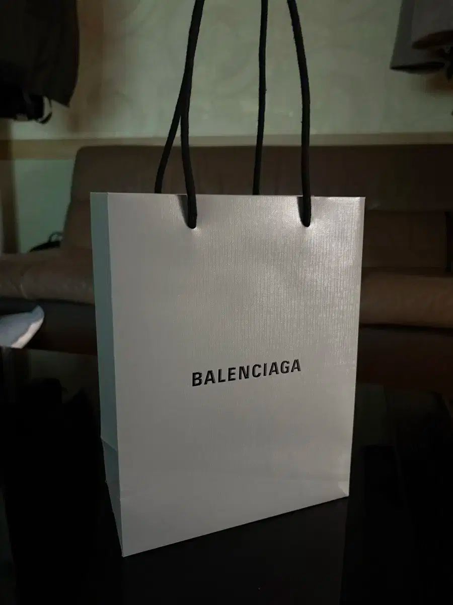 バレンシアガ キーホルダー Balenciaga モデル