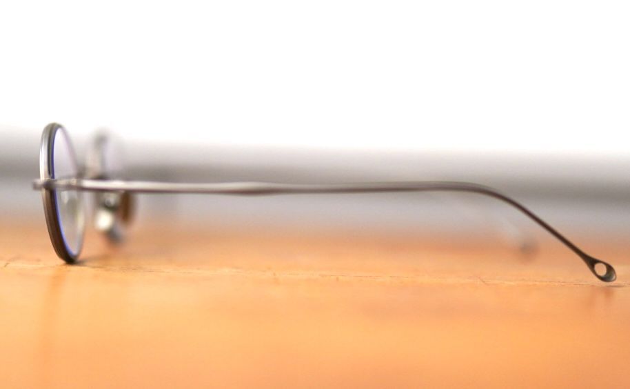 チタンフレームラウンドアイウェア 眼鏡