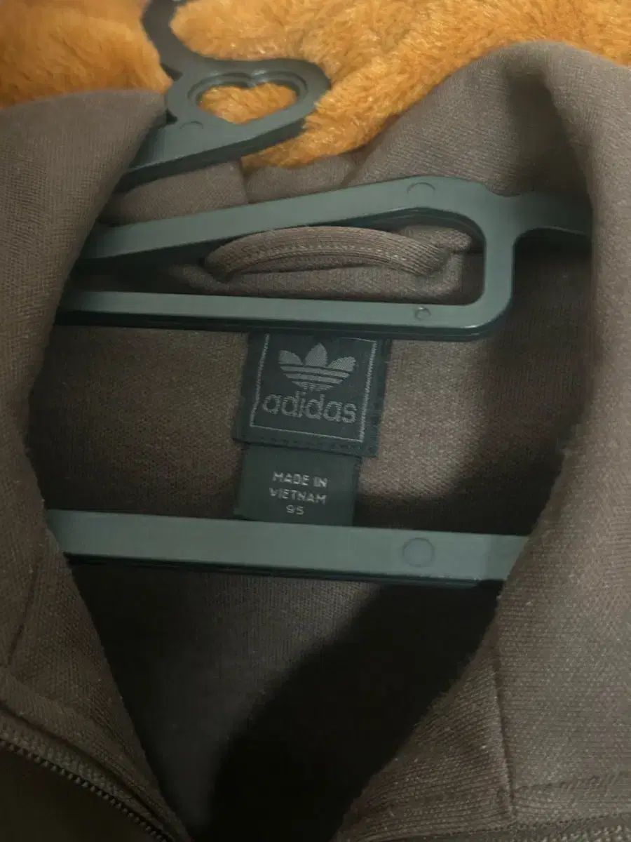 トレフォイル トラックジャージ