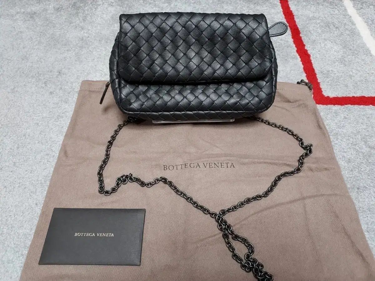 ボッテガ ヴェネタ 正規品 ミニ クラッチバッグ 兼 チェーン クロスバック ほぼ