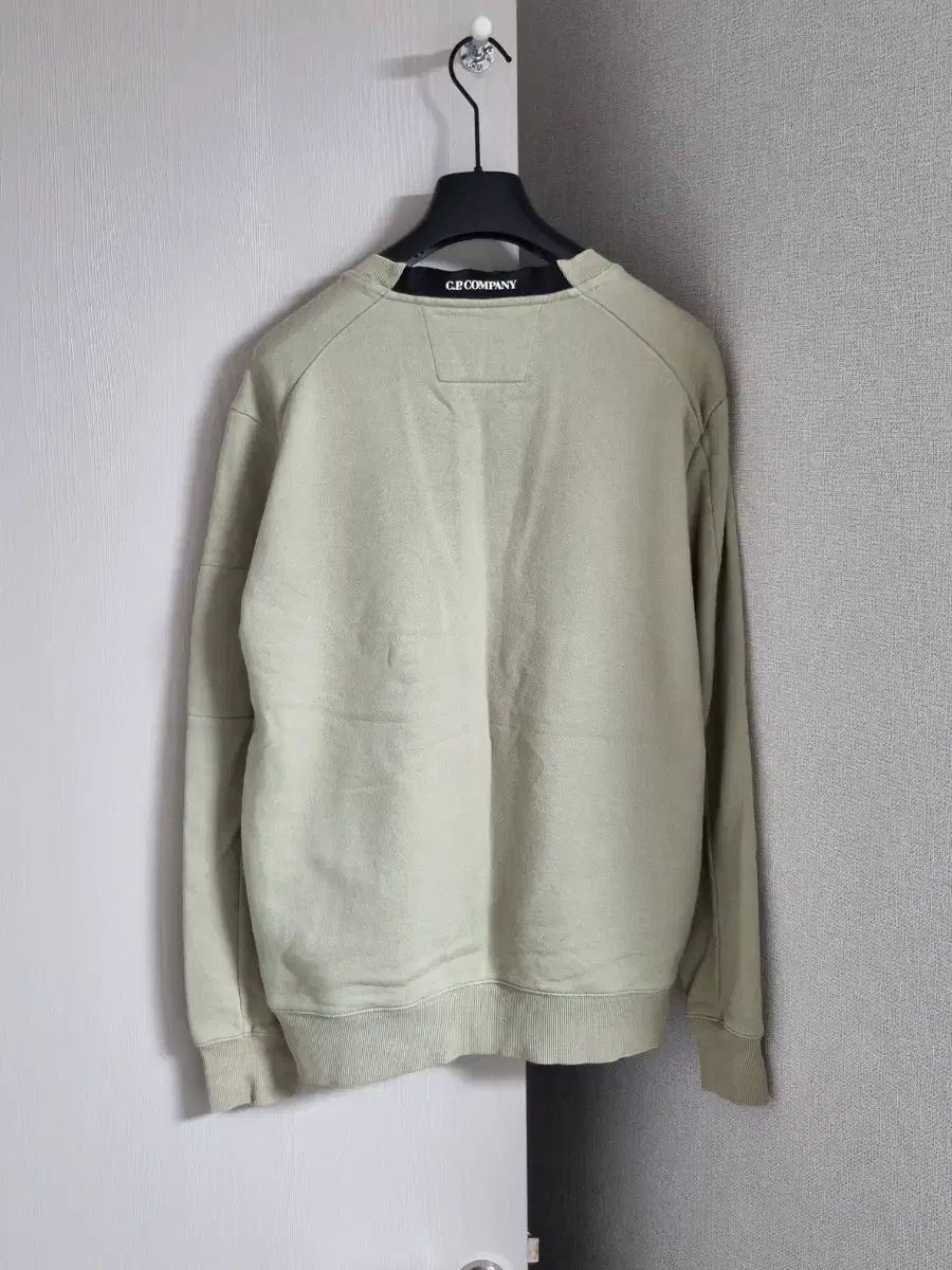 C.P. COMPANY シーピーカンパニー スウェット