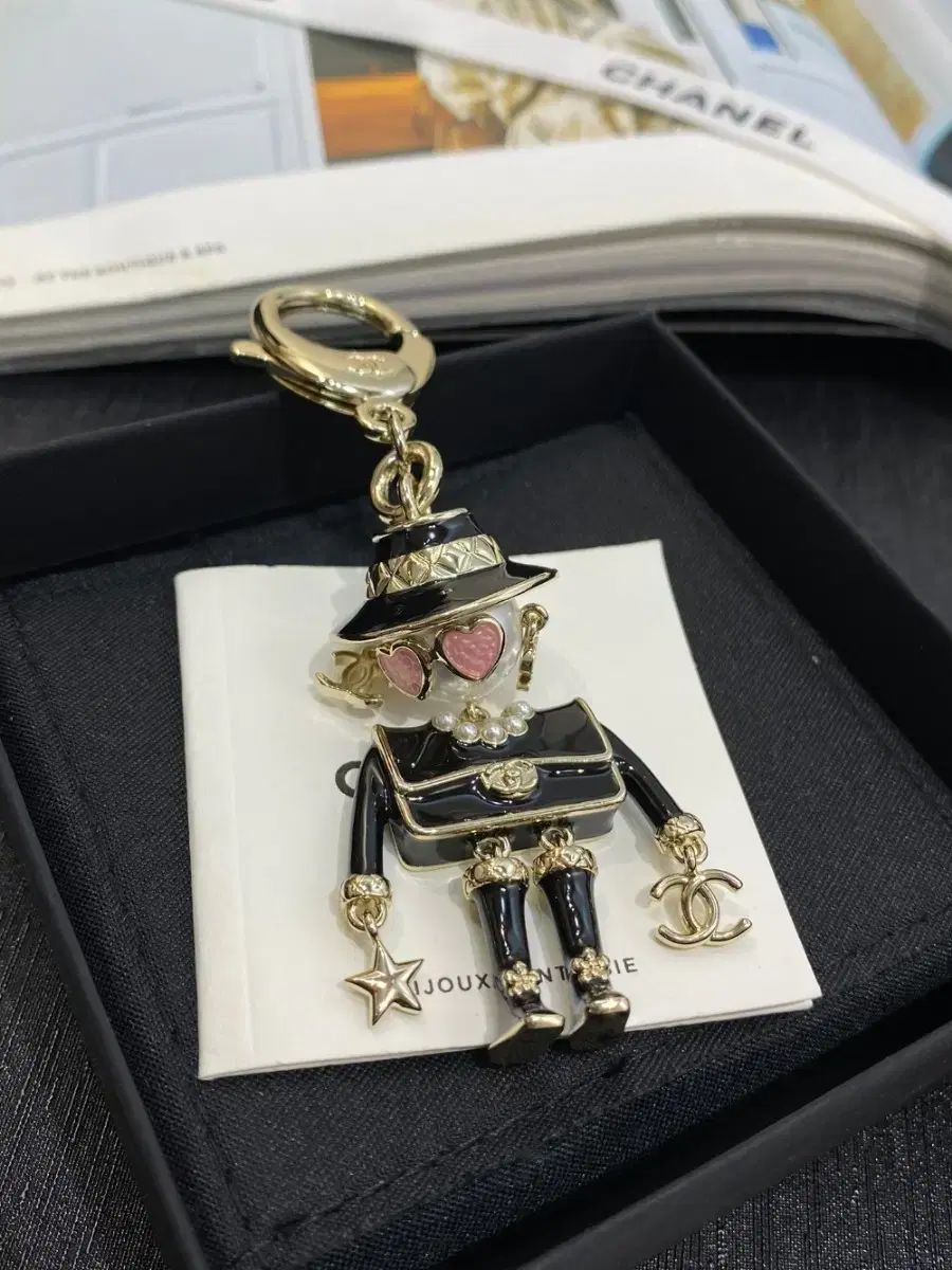 チャンネル 九井 一 人気 キーホルダー|バッグチャーム