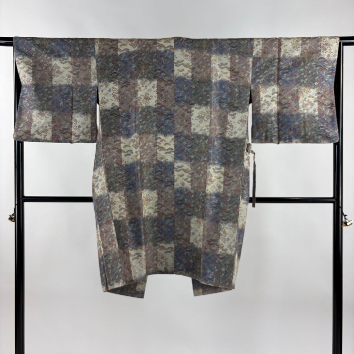 道中着 身丈101 cm 裄丈65.5 M 和装コート 紬地 草花 松竹 染め分け 青灰色 正絹