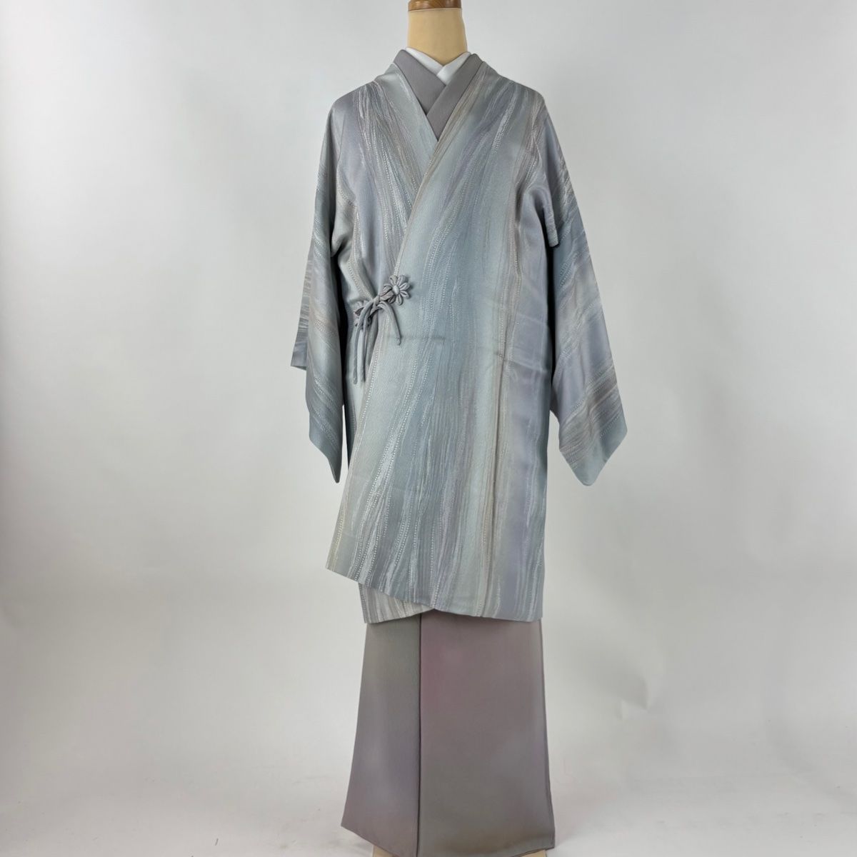 道中着 身丈96cm 裄丈63cm S 和装コート よろけ縞 縦ぼかし 青灰色 正絹 名品