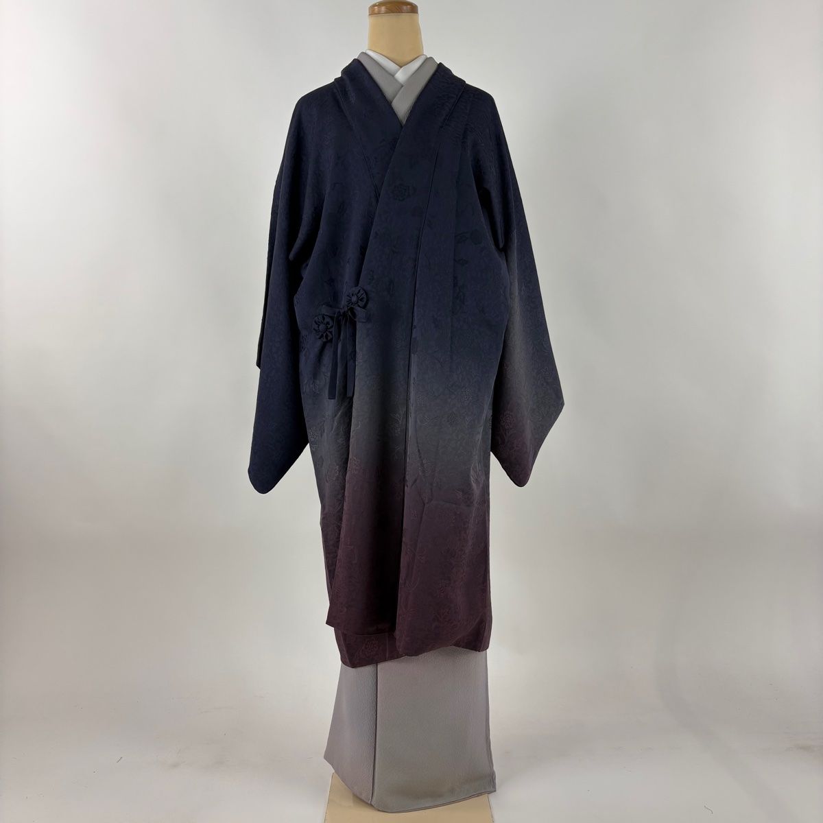道中着 身丈107cm 裄丈68cm L 和装コート リバーシブル 地紋 ぼかし 紺色 正絹 名品
