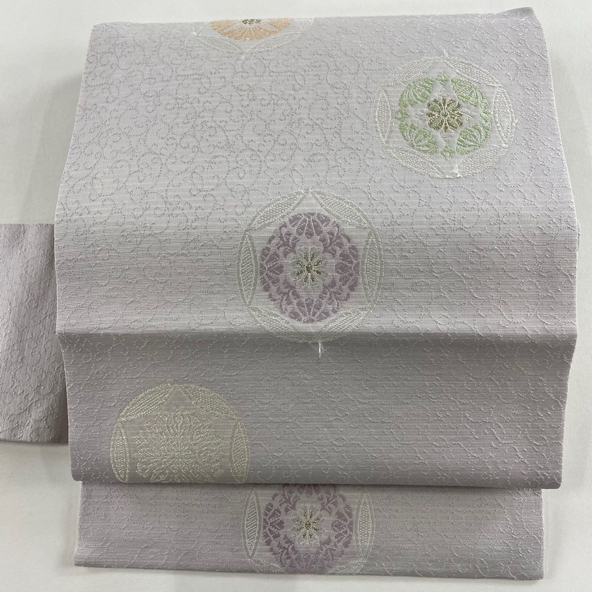 お買得！クリーニング済みです。名古屋帯 銀糸の花刺繍 薄紫