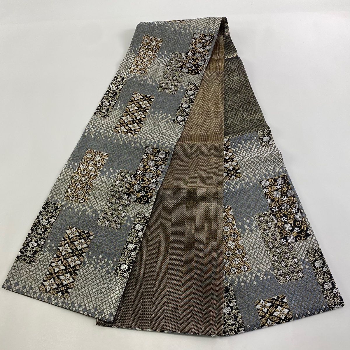 美品】 袋帯 秀品 花菱 疋田 刺繍 金銀糸 青灰色 六通 正絹 【中古