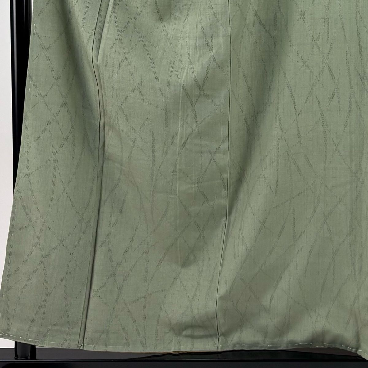 結城紬 身丈157.5cm 裄丈65.5cm M 袷 おく玉 証紙 亀甲絣 幾何学 よもぎ色 正絹 秀品