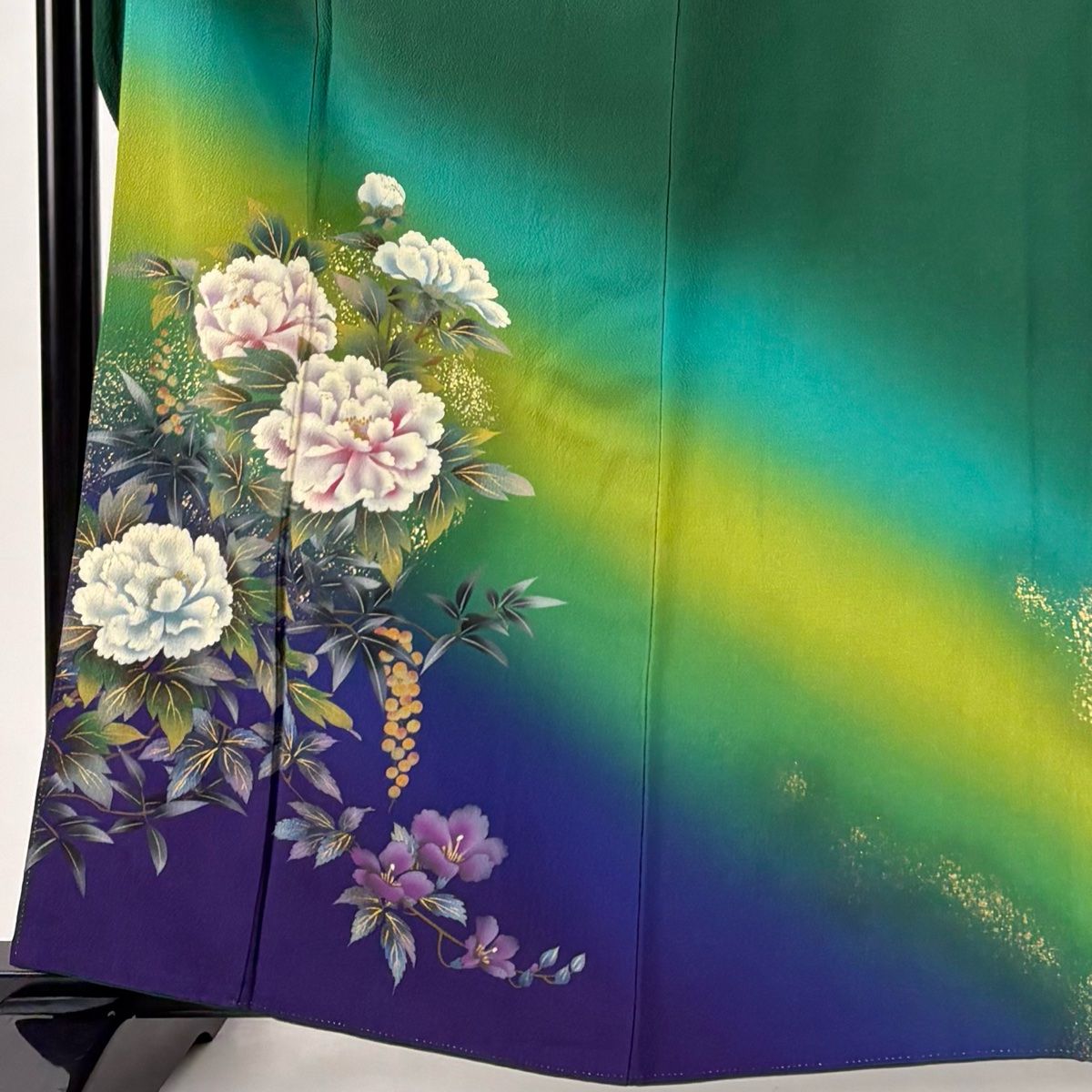 振袖 身丈162cm 裄丈66cm M 袷 牡丹 草花 金彩 染め分け 緑 正絹 秀品