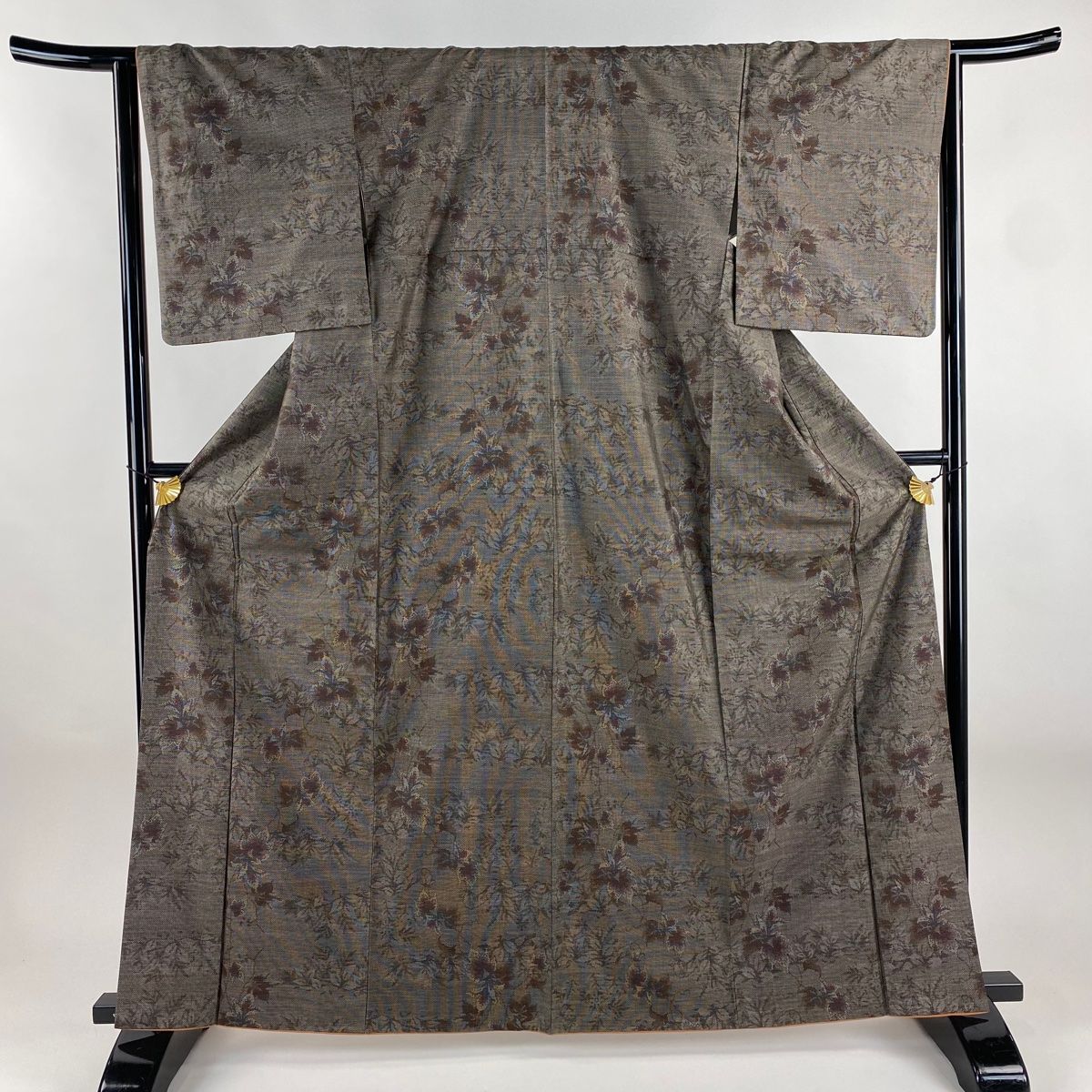 紬 身丈164.5cm 裄丈65cm M 袷 草花 焦茶色 正絹 秀品