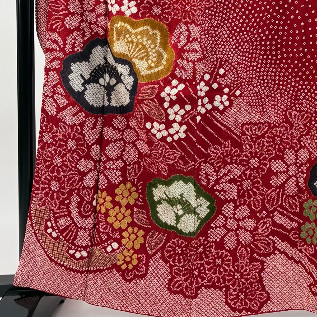 振袖 身丈163cm 裄丈66.5cm M 袷 花車 菊 絞り 金彩 赤 正絹 名品