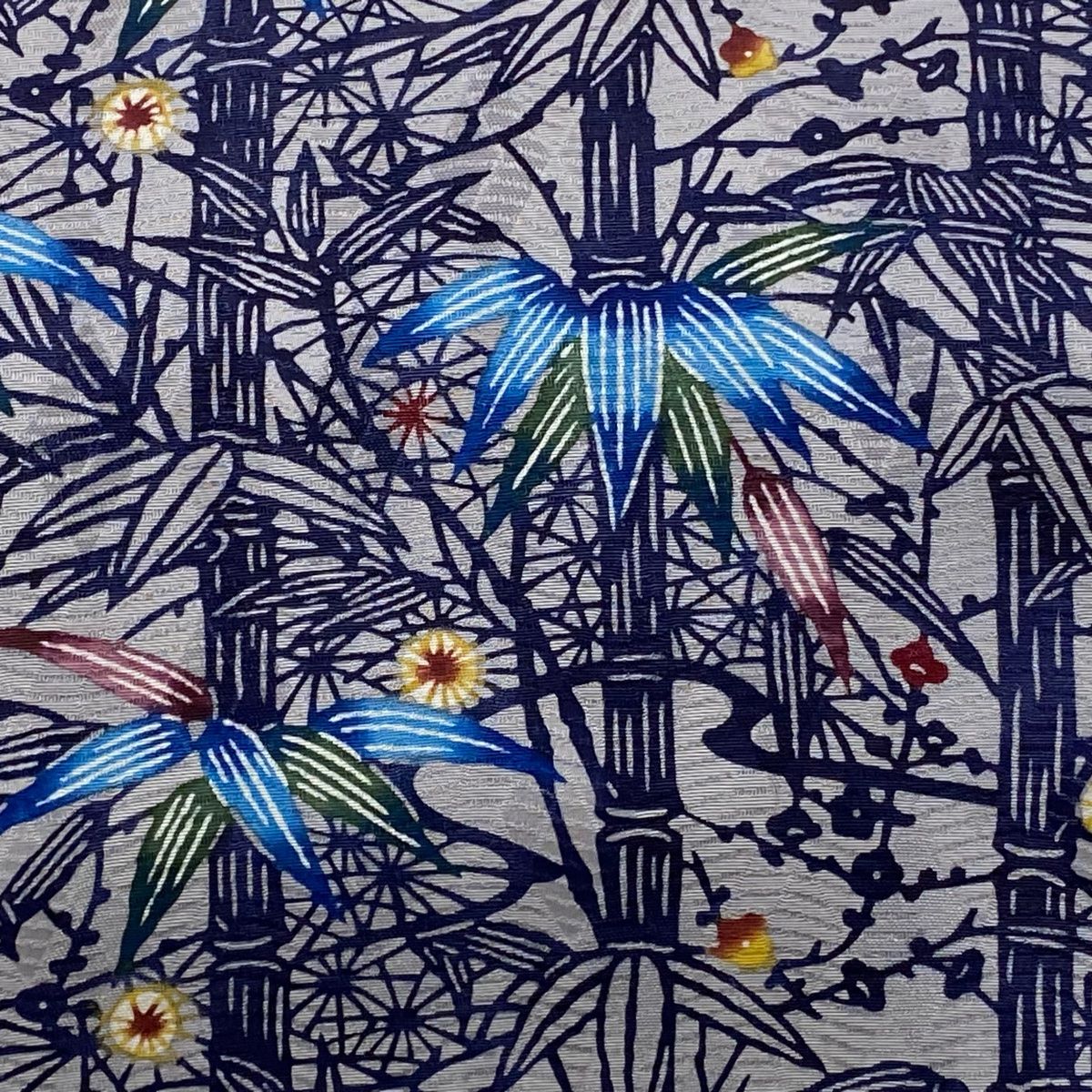 名古屋帯 城間栄順 落款 笹 竹 紅型 灰色 正絹