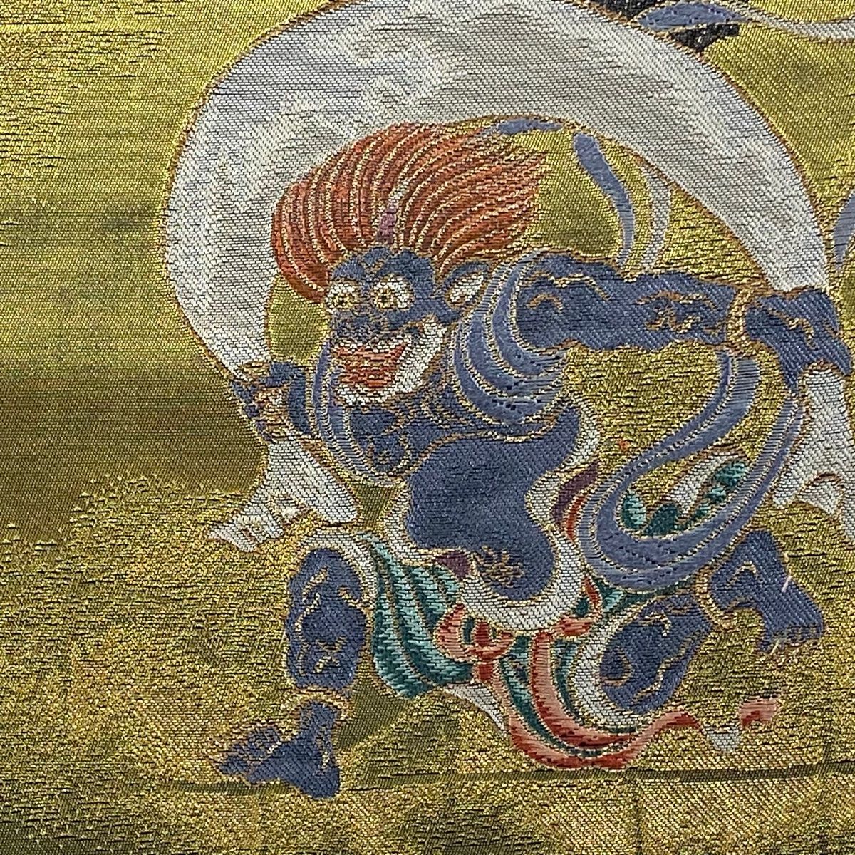 美品】 袋帯 逸品 風神雷神図 雲文 箔 金糸 金色 お太鼓柄 正絹 【中古