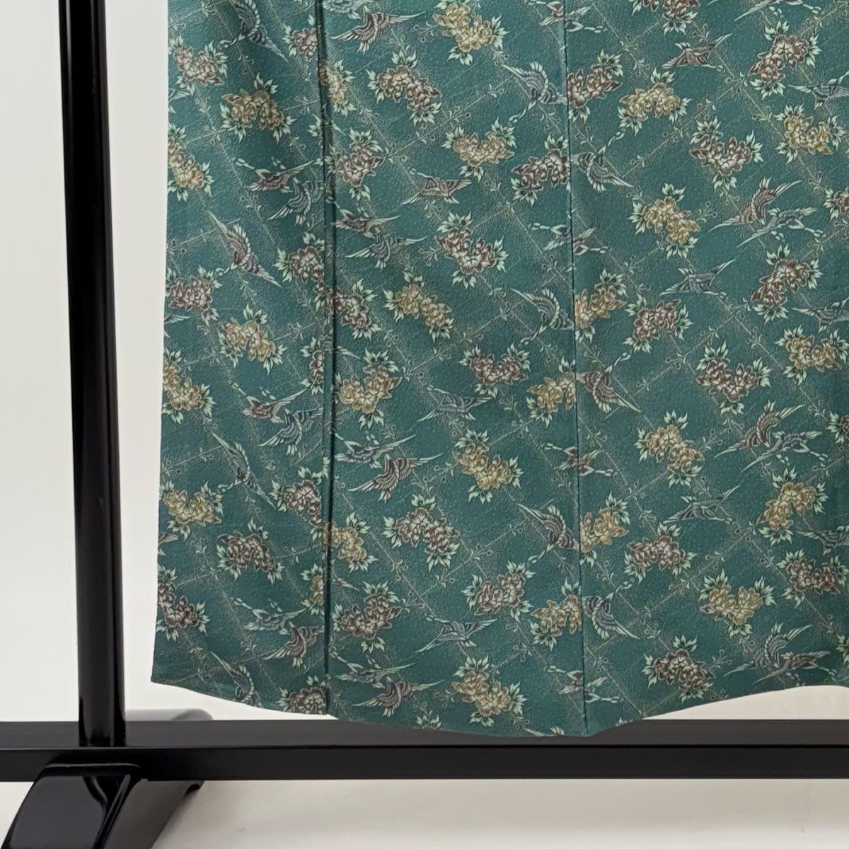 小紋 身丈156cm 裄丈61.5cm S 袷 南部幸雄 落款 鶴 牡丹 縮緬 緑 正絹 秀品