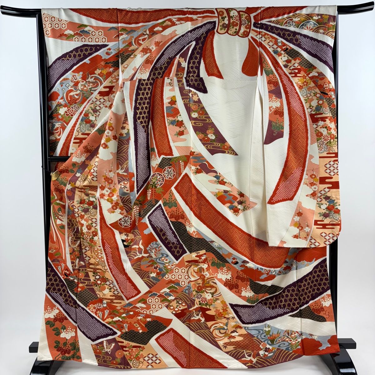 振袖 身丈166.5cm 裄丈65.5cm M 袷 花車 松竹梅 金糸 絞り サーモンピンク 正絹 秀品