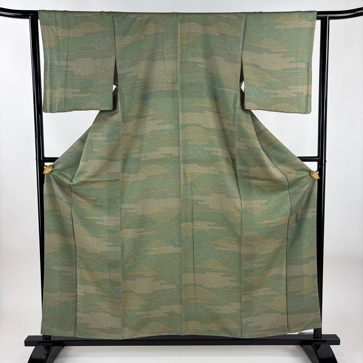 小紋 身丈156.5cm 裄丈62cm S 袷 落款 青海波 ヱ霞 よもぎ色 正絹 秀品