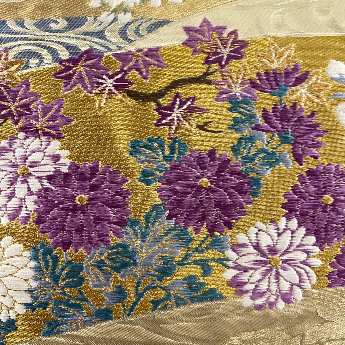 袋帯 名品 じゅらく 落款 じゅらく帝王紫 菊 花鳥 金銀糸 箔 ベージュ お太鼓柄 正絹