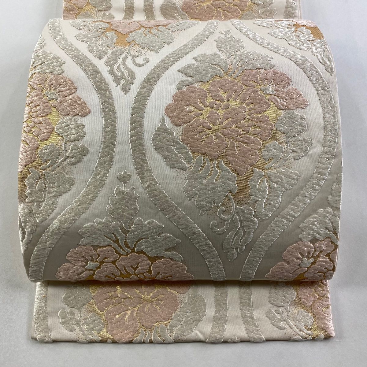 袋帯 落款 河合康幸謹製 立涌 草花 唐織 箔 灰白 六通 正絹