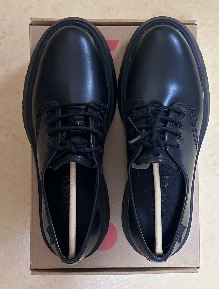 Camper walden ダービーシューズ K100860-001