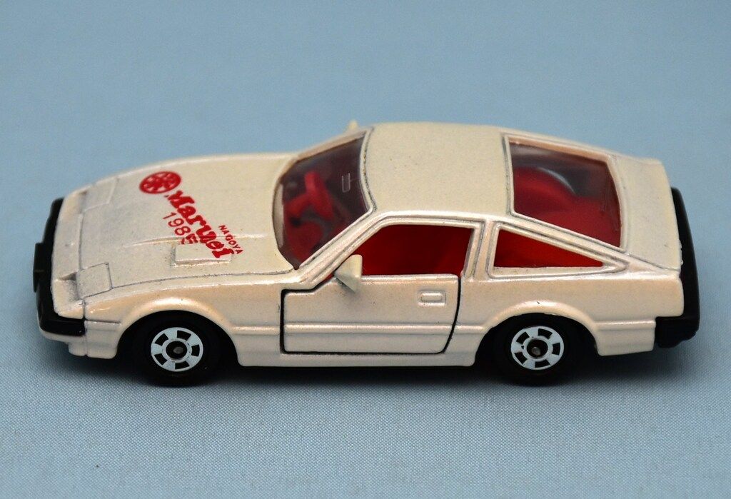 トミー トミカ赤箱/丸栄デパート特注 ニッサン フェアレディZ/パール