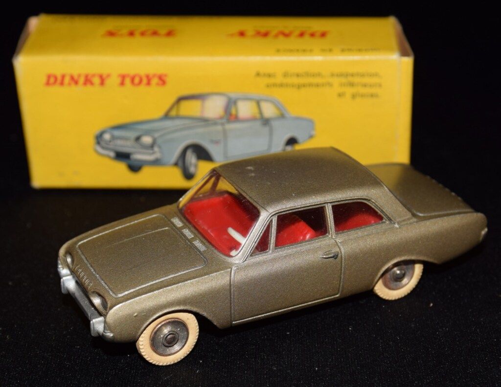 DINKY FRANCE DINKY 559 104mm Ford Taunus 17M 62 559