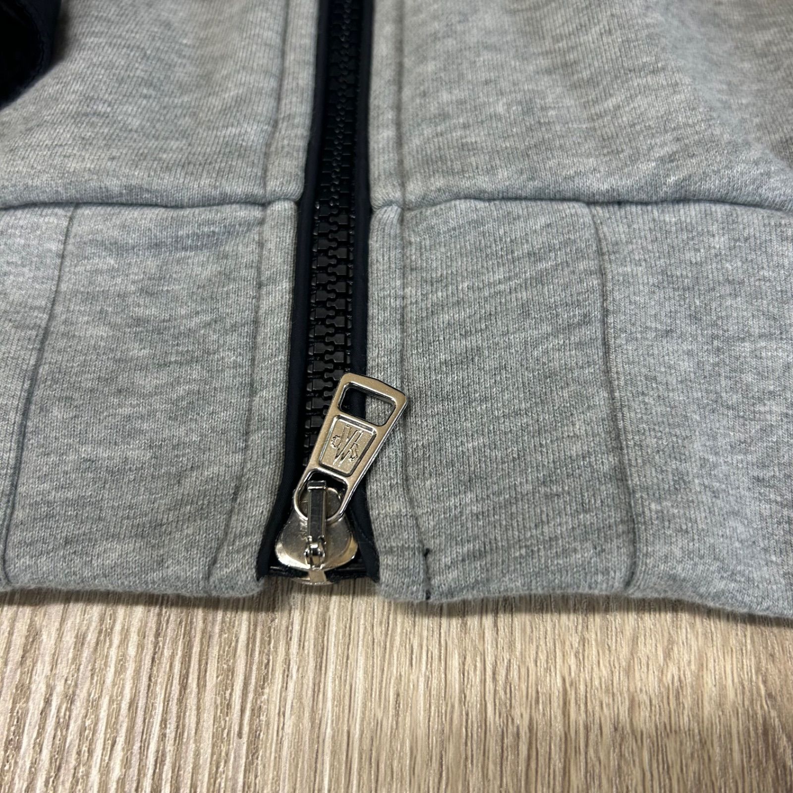 極美品】 MONCLER モンクレールナイロン切り替えジャケット黒S - メルカリ