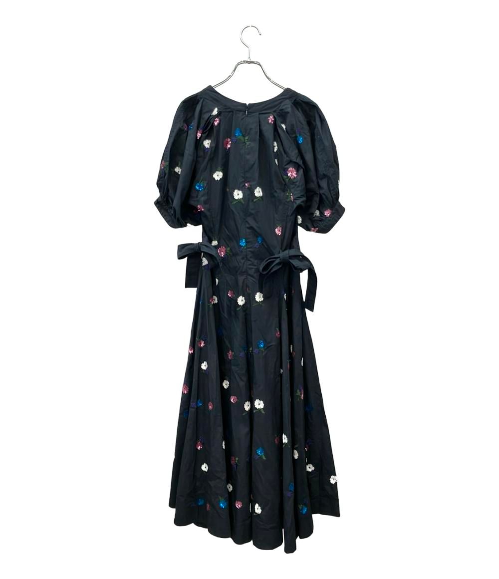 花柄ワンピース