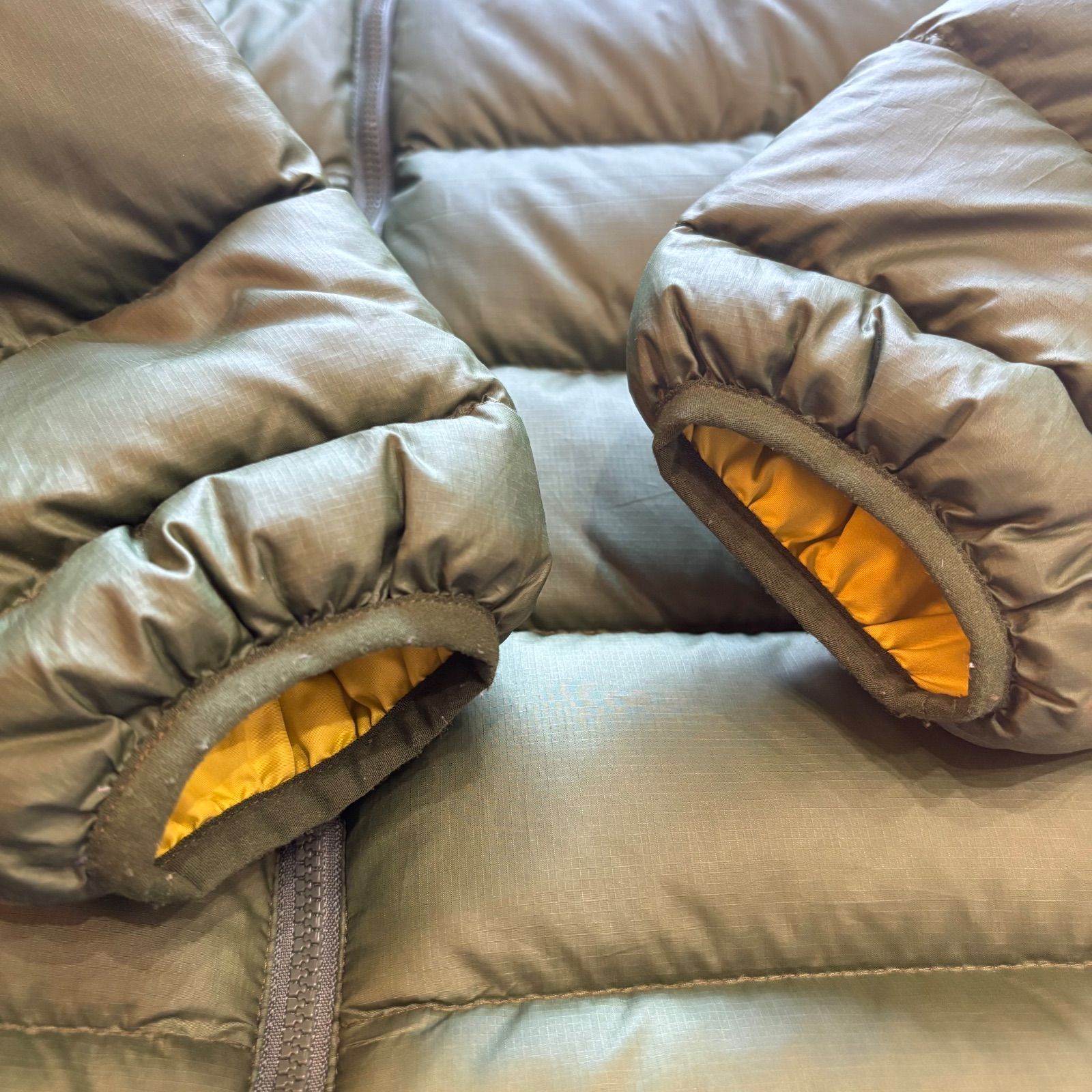 ダウン セーター