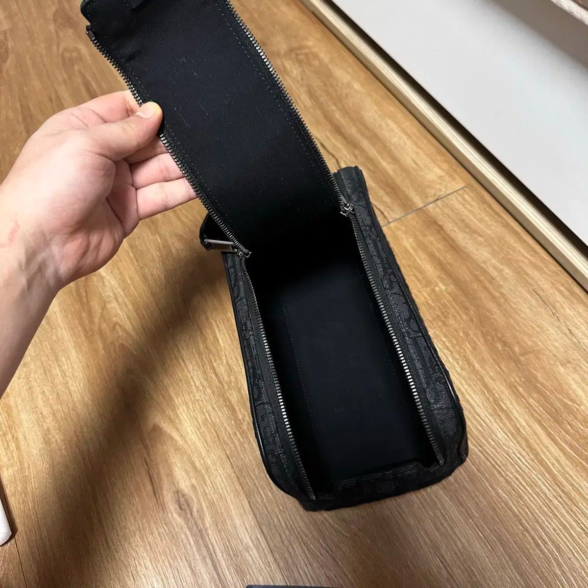 ディオール オブリーク