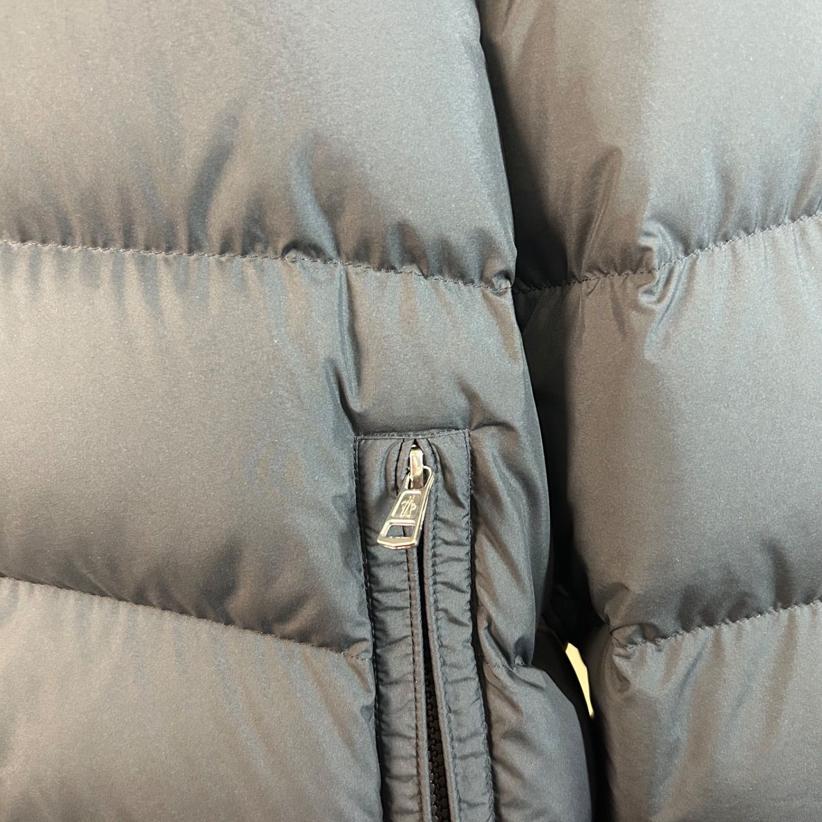 MONCLERモンクレール