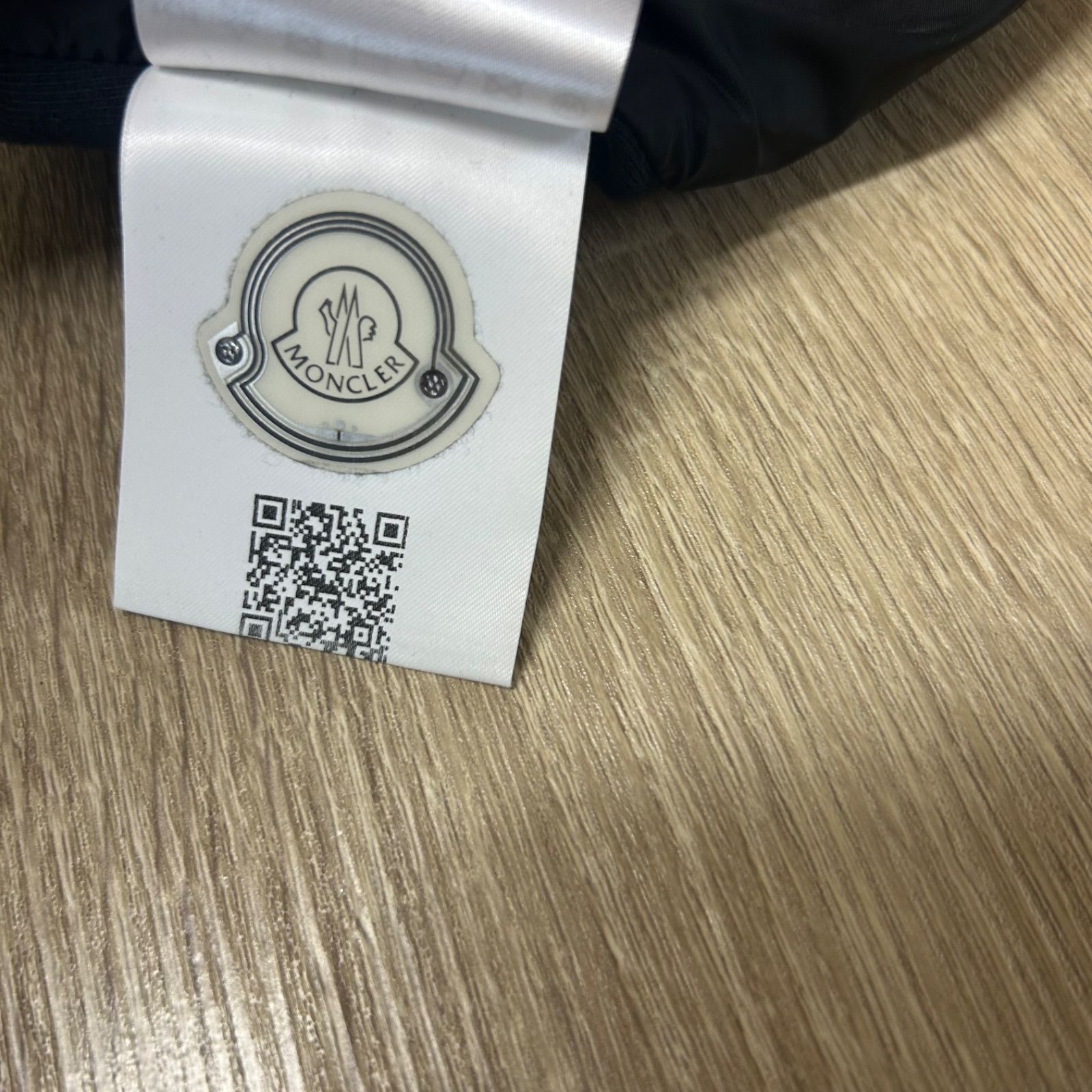 MONCLERモンクレール ジップアップパーカー黒S