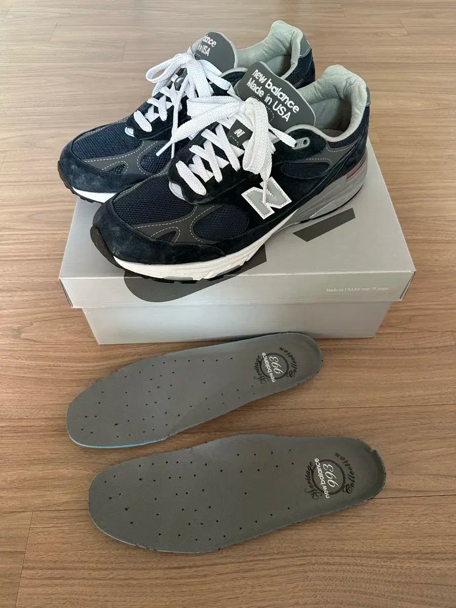 285 ニューバランス 993 ネイビー