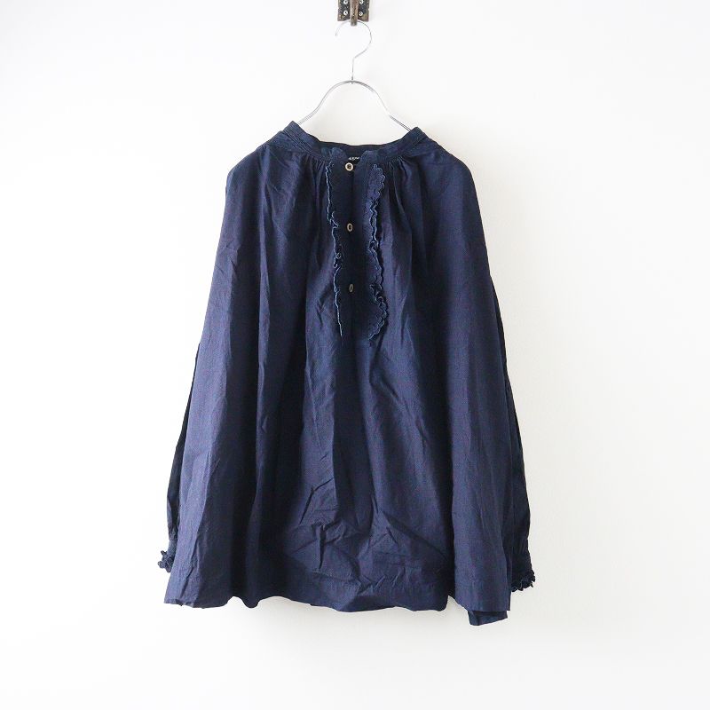 定価6.1万 45R 45rpm フォーティファイブアール バチストカットワークのフリルスモックブラウス インディゴ シャツ 2400014672206