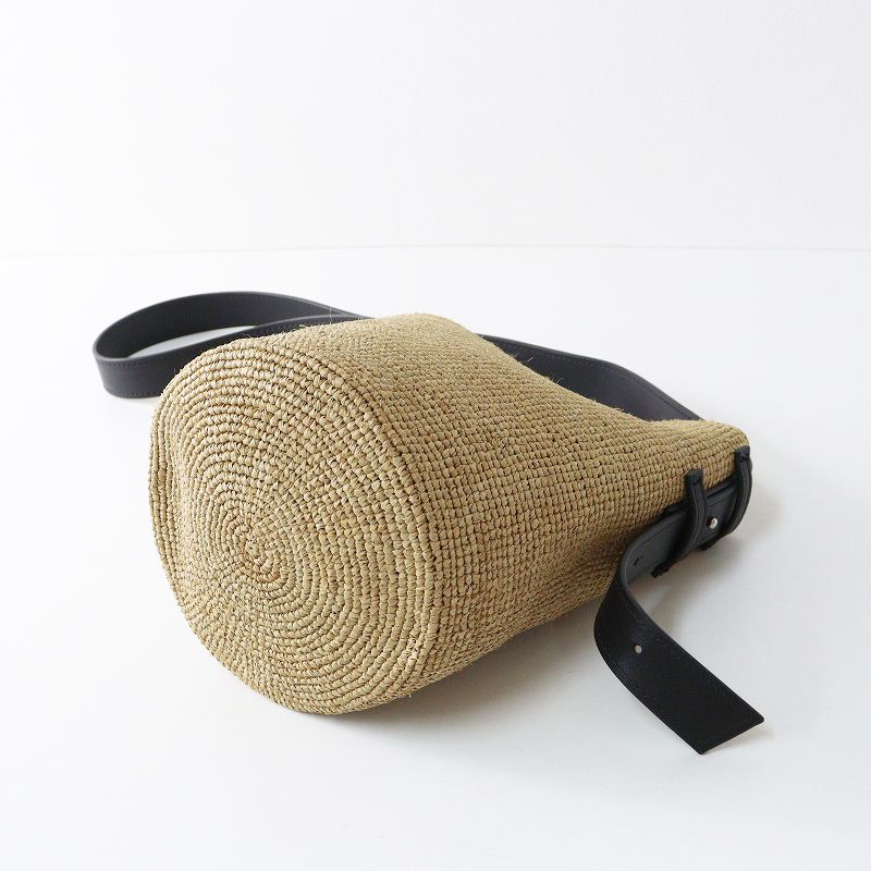 【専用】KURASHI&Trips PUBLISHING ラフィアのショルダー 大人を、軽やかに」ラフィアのショルダーバッグ - 北欧、暮らしの道具店