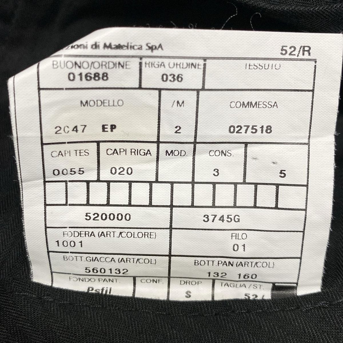 アルマーニコレッツォーニ シングルスーツ