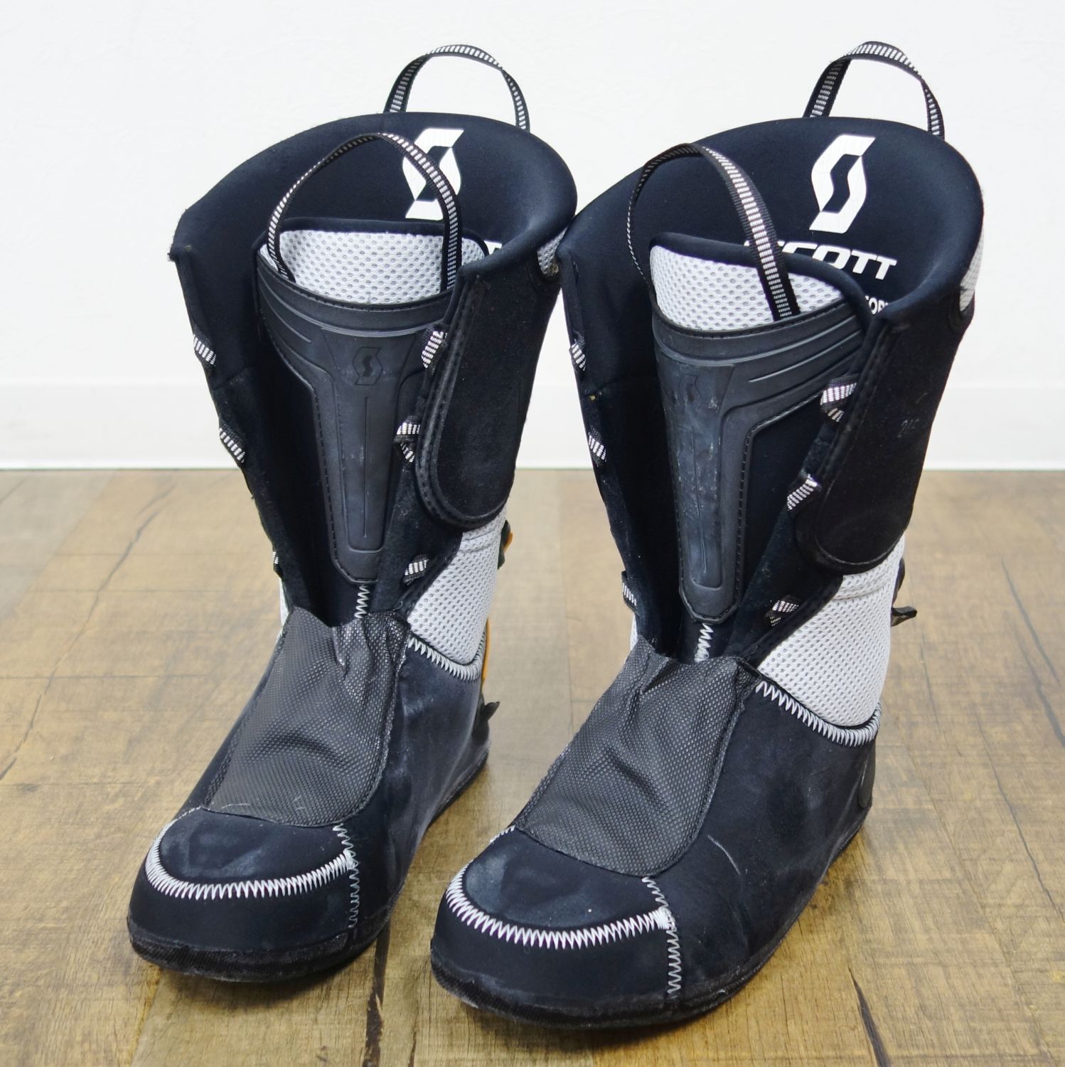 スコット ケナイ（SCOTT KENAI ）テレマークスキーブーツ インナー2つ スコット ケナイ（SCOTT KENAI ）テレマークスキーブーツ インナー2つ