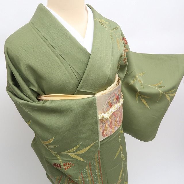 ✾まめ藤✾m2341＊正絹 椿 菊 笹柄 手縫い仕立て 訪問着 - メルカリ