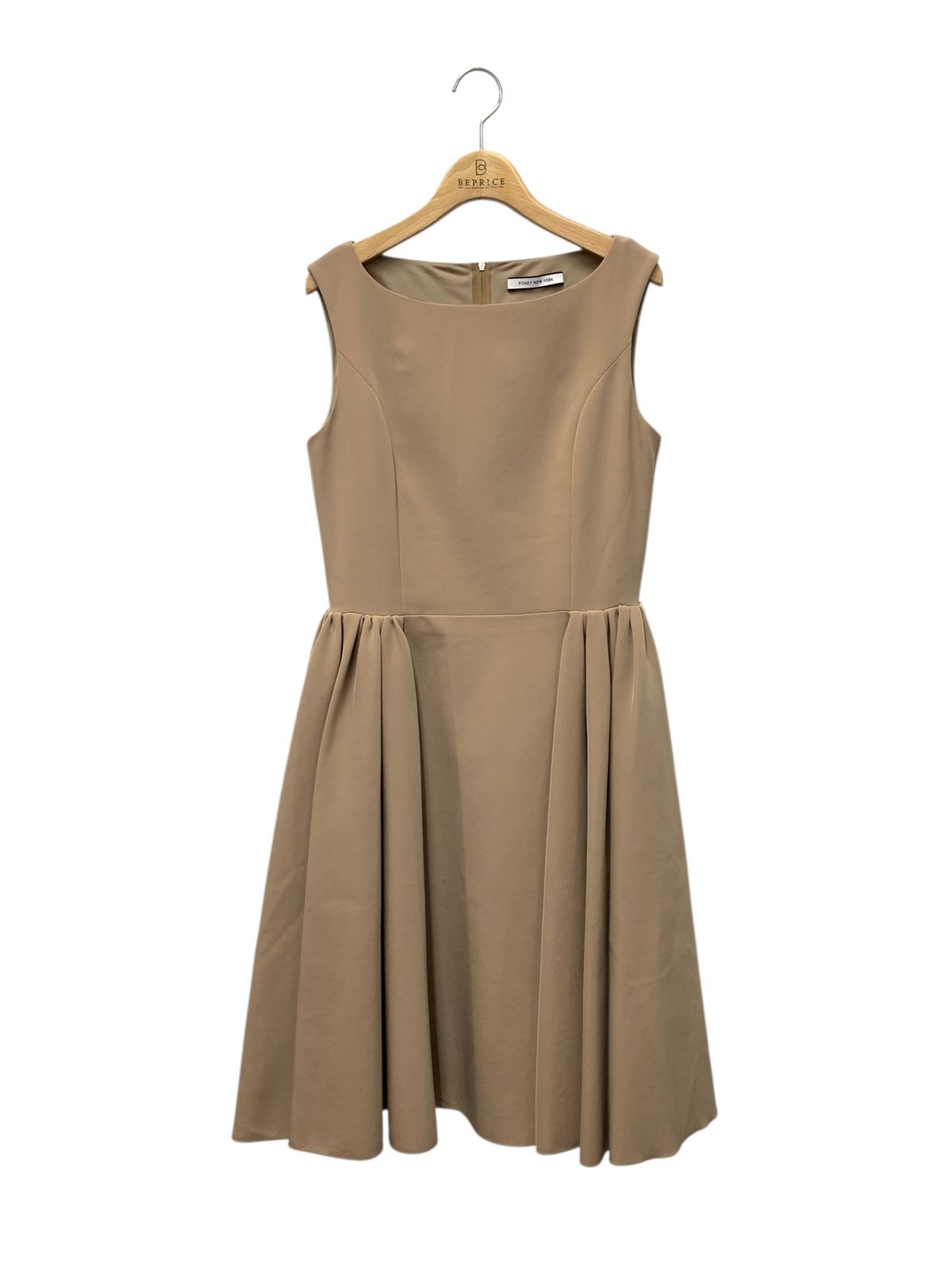 フォクシーニューヨーク Side Gathers Dress 38328 ワンピース 40 ベージュ ギャザー バックジップ クルーネック ITJDX9E022N6