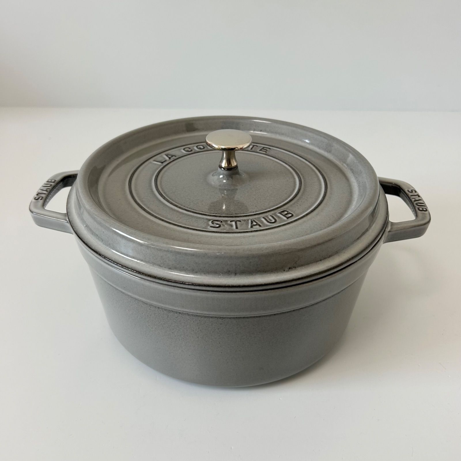 STAUB ストウブ 26cm 両手鍋 ココット ラウンド グレー 鋳物 ホウロウ