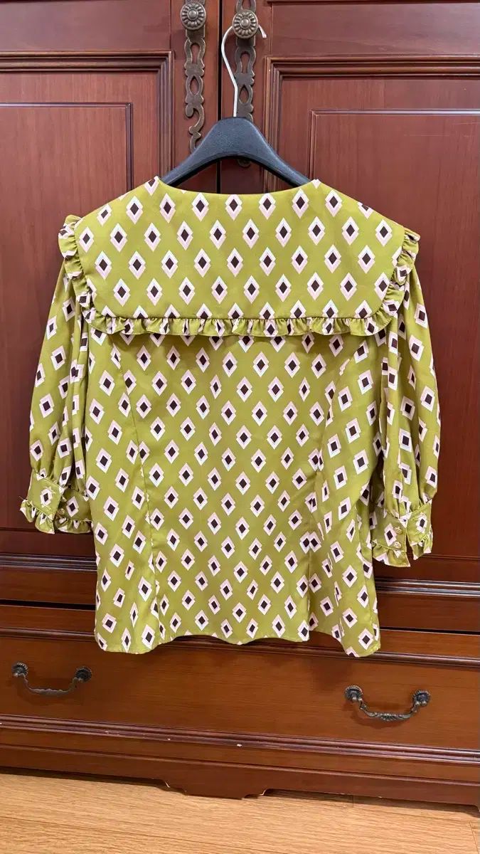 モジョエスピンブラウス 22年商品