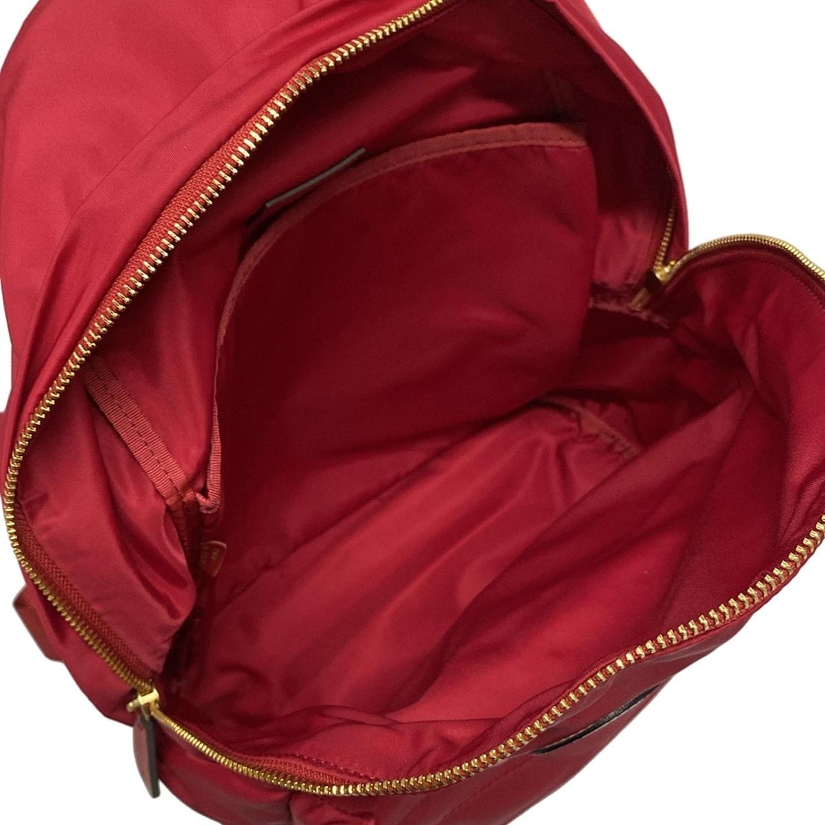  Anya Hindmarch アニヤハインドマーチ リュックサック バックパックアイズ レッド×白×黒 タブレット PC収納ポケットあり レザー リュック バックパック バッグ